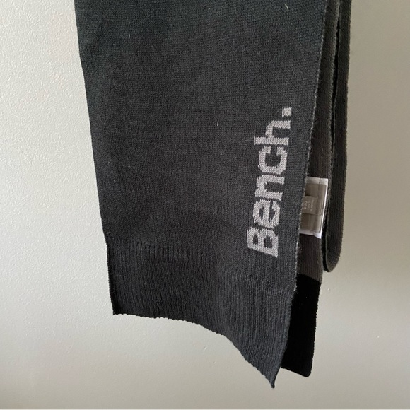 BENCH SCARF - Picture 2 of 8